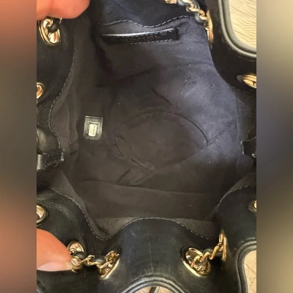 Chanel CC Chain Dweller Drawstring Bucket Bag Quilted Lambskin small Black - Picture 10 of 14